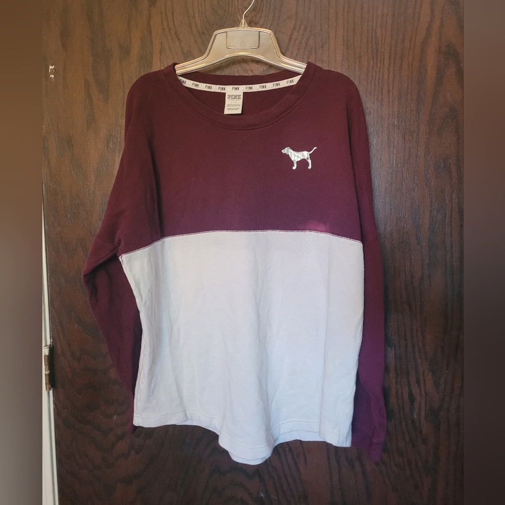VS PINK CREWNECK SWEATER